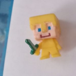 Minecraft Mini-Figures - Steve - Gold Armor Sword Mini Action Figure Mojang 1"